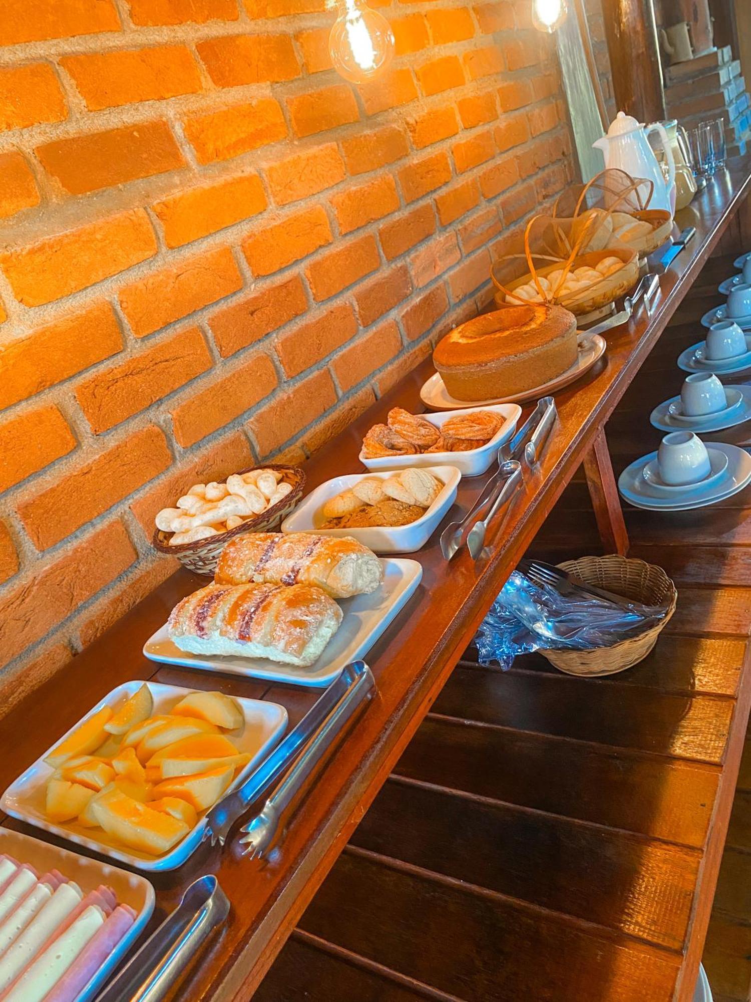 Pousada E Restaurante Casarao Passa Quatro Bagian luar foto